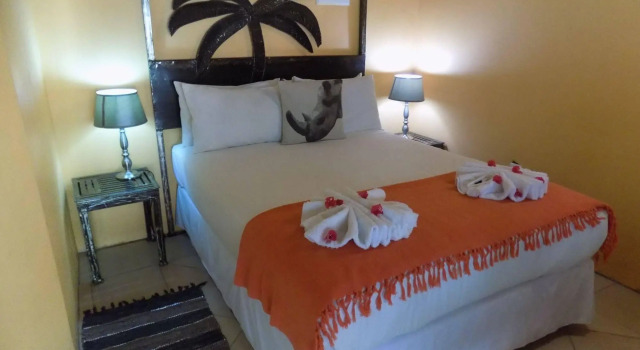 Jump Street Chalets, Reserva ahora Chalet de montaña Hoteles en Maun con desayuno, Desayunos