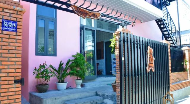 Dhome Nha Trang - Hostel, Book Hostel / Vandrerhjem Hostels i Khanh Hoa, Hostel / Vandrerhjem