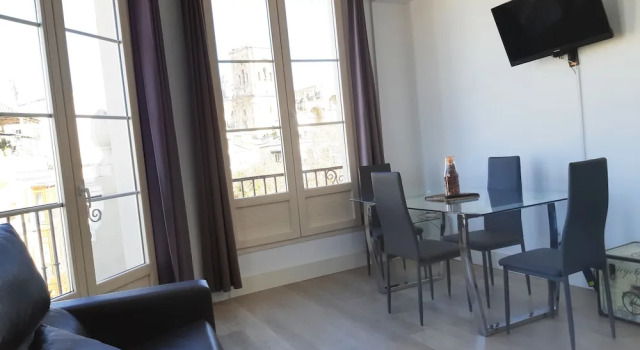 Apartamentos Trinidad Deluxe 3000, Забронировать Апартаменты/квартира Отели Гранады с бассейном, рядом с Парк Фредерико Гарсия Лорки, Бассейн