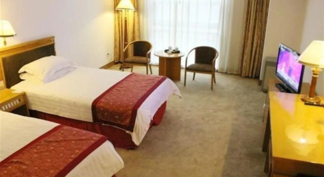 Yuanye Hotel, Book Hotel Hotels in Taizhou with Parking, Parking