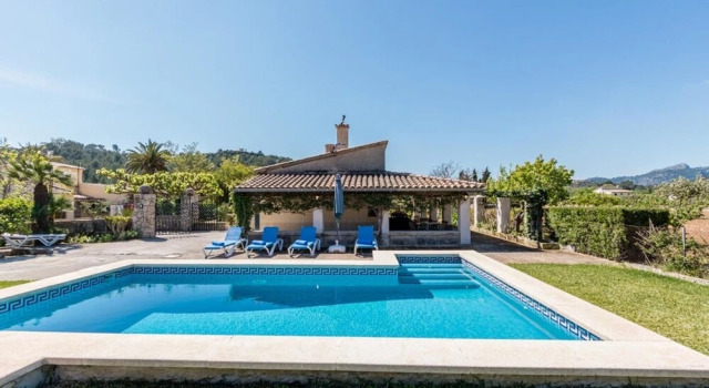 Villa - 2 Bedrooms with Pool and WiFi - 103151, Book Villa Pollença Majorca