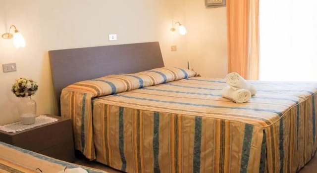 Трёхместный номер Classic с балконом Hotel Solaris