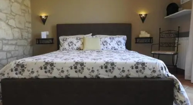 LAngelo Pescatore Bed  Breakfast, Book Hotel Hoteller i Todi med parkering, Parkering