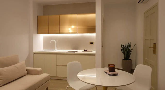 Golden Luxury Suites