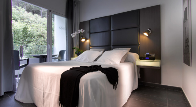 Palladium Hotel Cala Llonga, Book Hotel Hotels in Ibiza with a Pool, Swimming Pool