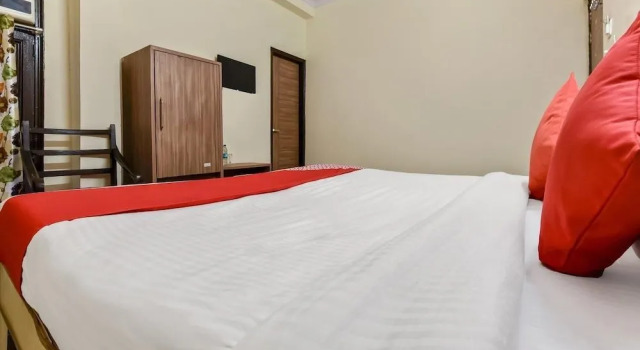 OYO 16642 Flagship Hotel Mahadev