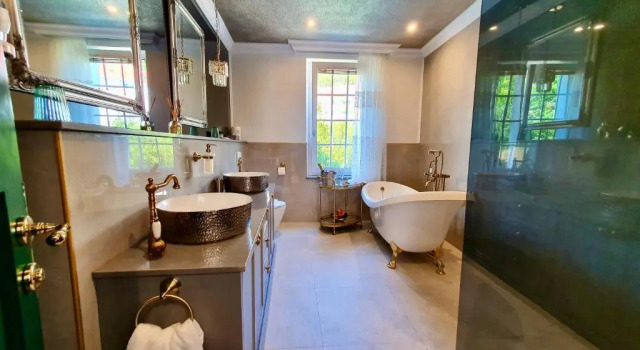 Люкс Presidential Villa Giardino Heritage Boutique Hotel Bol