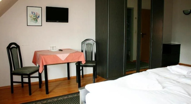GROBERs Reiterhof, Prenota Hotel Hotel a Garz con parcheggio, Parcheggio