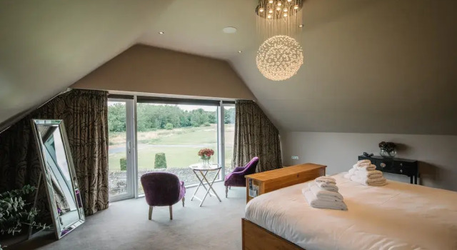 Carus House @ Carus Green, Varaa Hotelli 4 tähden hotellit kohteessa Merseyside, 4*