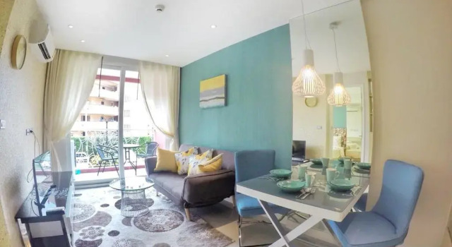 Апартаменты с балконом Grande Caribbean Condo