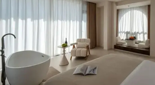 Люкс Half Moon Bay Waterscape Resort Homestay (Dali Erhai Ecological Corridor Store)