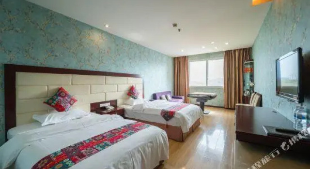 WuYue·YueXin Hotel, Prenota Hotel Qiandongnan Cina