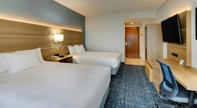 Standard- dobbelt værelse med søudsigt Parkshore Resort