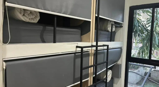 Кровать в общем номере (женский номер) V30 Sukhumvit