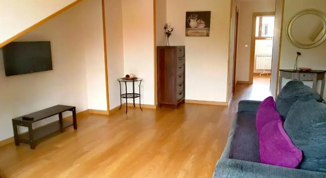 Апартаменты Мансарда с 2 комнатами Apartamentos Camparina