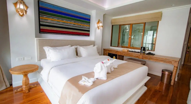Двухместный номер Deluxe с балконом Lanna Oriental Hotel