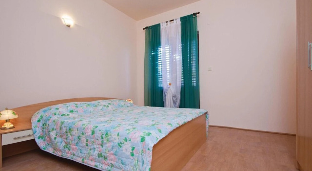 Stunning Home in Liznjan With Wifi and 2 Bedrooms