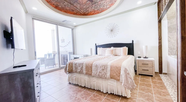 Номер Luxury Esmeralda Beach Resort