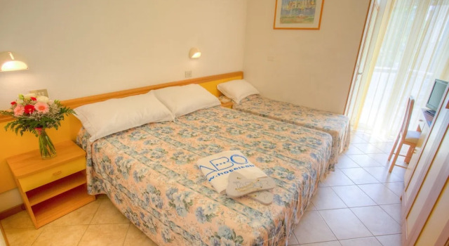 Трёхместный номер Standard с балконом Hotel Tabor