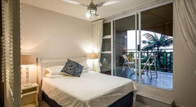 Mallorca 5 Duplex, Забронировать Отель Пляж Умдлоти Durban North Coast, рядом с Пляж Umdloti Beach