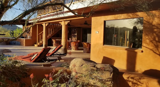 Full Circle Ranch w/ Mtn Views in Cave Creek, Забронировать Отель «постель и завтрак» Кейв Крик 