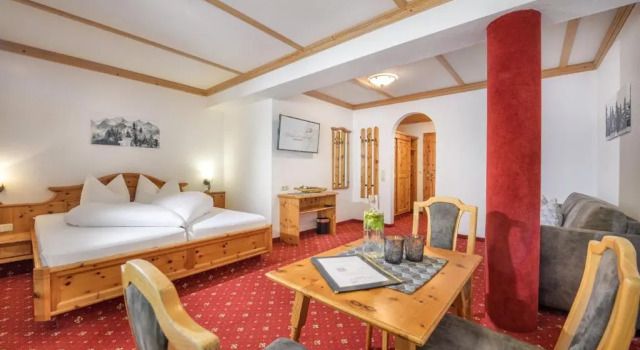 Четырёхместный номер Standard с балконом Hotel Hubertushof