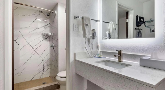 Двухместный люкс Quality Inn & Suites Sulphur Springs