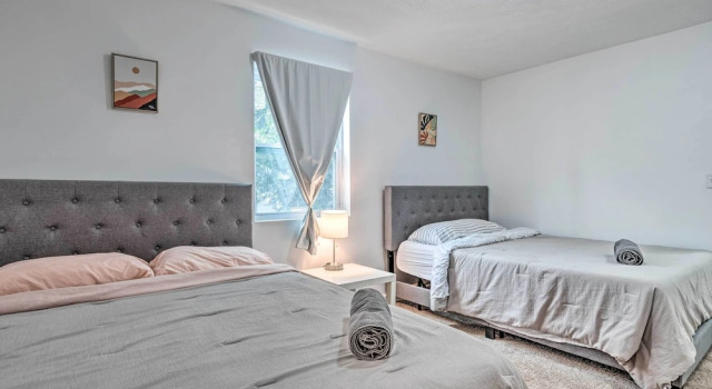 Коттедж Charming Indianapolis Home ~ 4 Mi to Dtwn!