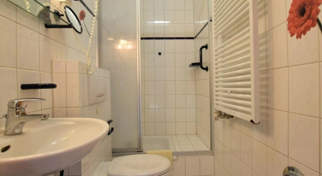 Апартаменты Deluxe Beautiful Apartment in Rerik With Garden Near Sea