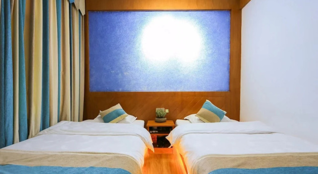 Двухместный номер Standard Edinburgh Hostel - Coffee bar - Western breakfast -Travel expert -Good location-English reception-Ticket service-Tourism planing-Laundry-Camara-Drone gopro