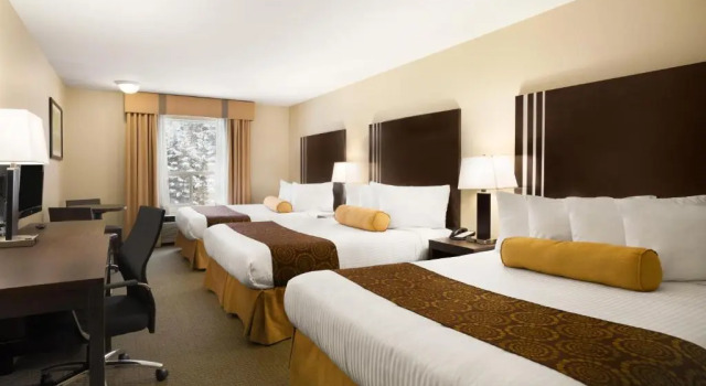 Двухместный номер Standard Ramada Golden