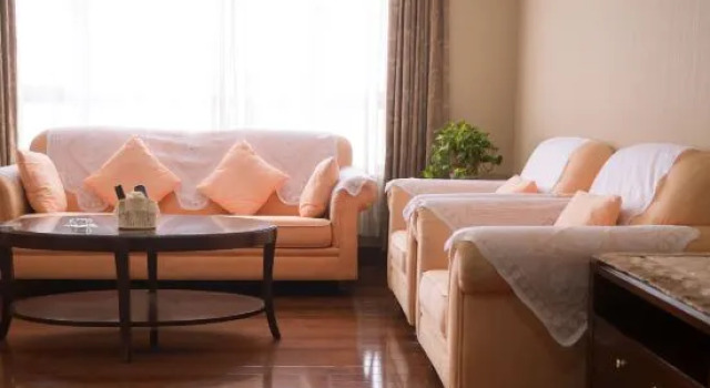 Люкс Business Huatai Hotel (Guangrao)