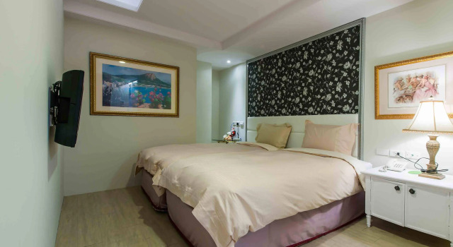 Liz Hotel