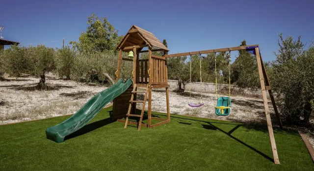 Вилла с 2 комнатами Lefkothea Villas with Large Pool, BBQ & Playground