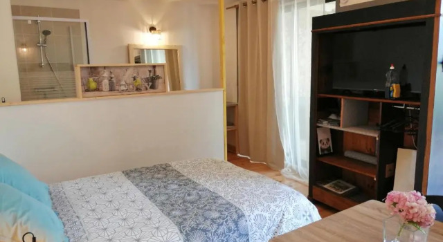 La Dolce Vita Studio indépendant avec terrasse, Prenota Appartamento Hotel a Alvernia con parcheggio, Parcheggio