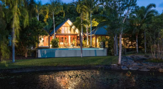 Вилла Deluxe с 4 комнатами Niramaya Villas and Spa