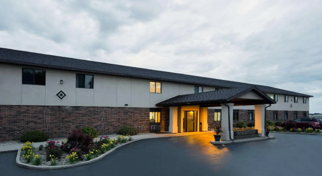 Двухместный номер Standard Baymont inn by Wyndham Oshkosh Airport