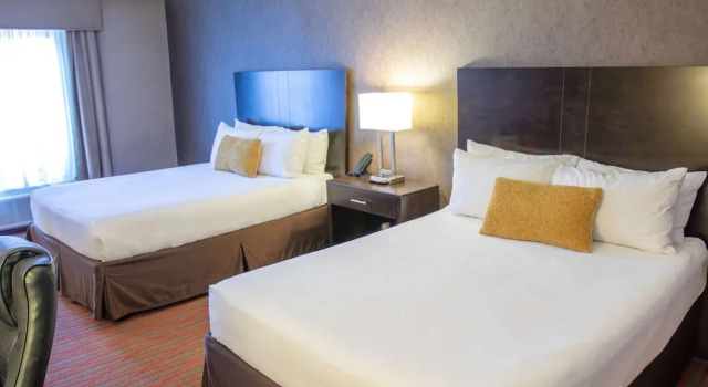 Четырёхместный номер Standard Country Inn & Suites by Radisson, Garden City, KS