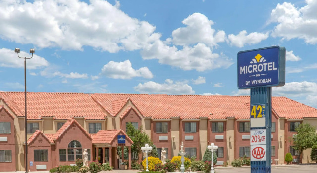 Номер Standard Microtel Inn & Suites by Wyndham Gallup - PET FRIENDLY
