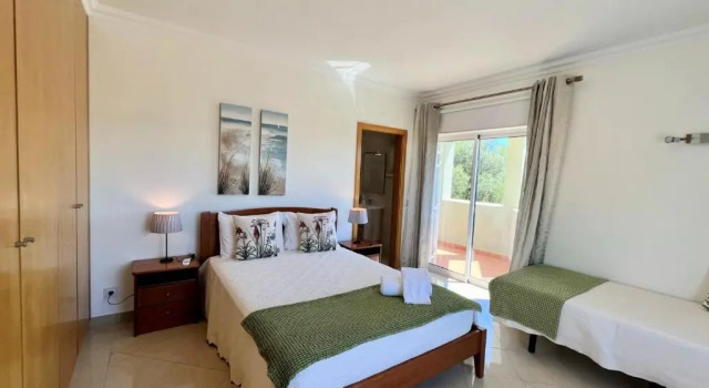 Boliqueime Amazing Villa With Pool by Homing, Rezervovat Vila Hotely v Boliqueime s bazénem, Bazén