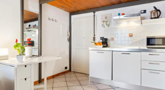 Апартаменты Modern Studio Flat - 3 mins from Duomo Square