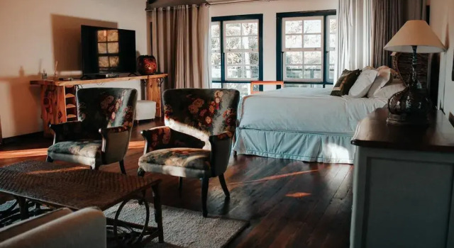 Confraria Colonial Hotel Boutique, Забронировать Бутик-отель Майринки штат Сан-Паулу