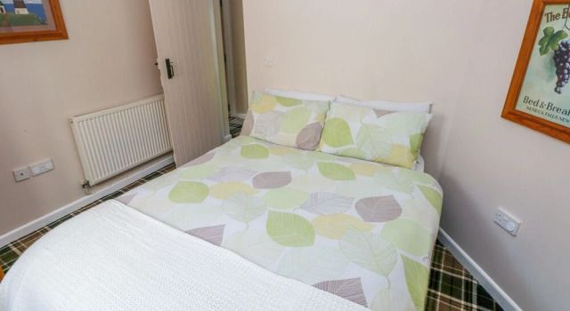 Vineyard Vale 8