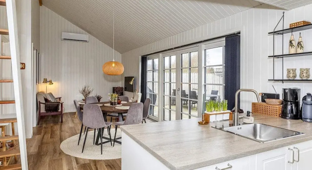 6 Person Holiday Home in Logstor