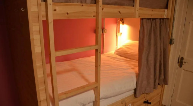 Кровать в общем номере (женский номер) The Black Sheep Hostel