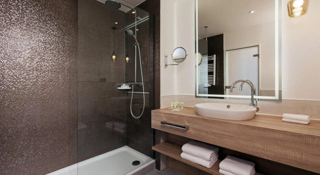 Двухместный полулюкс Courtyard by Marriott Hamburg Airport