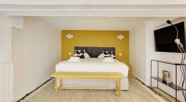 Chic Apartment - 1br/4p - Strasbourg-saint-denis, Забронировать Апартаменты/квартира Париж Иль-де-Франс, рядом с Станция метро Rambuteau