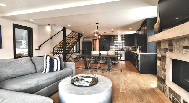Pinetree by Avantstay Modern Park City Getaway w/ Patio & Balcony, Забронировать Дом для отпуска Виллы Парк-Сити, рядом с Main Street Bridge, Вилла