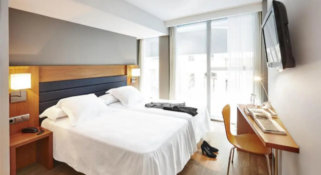 Двухместный номер Barcelona Century Hotel