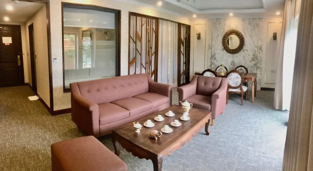Phoenix Hotel